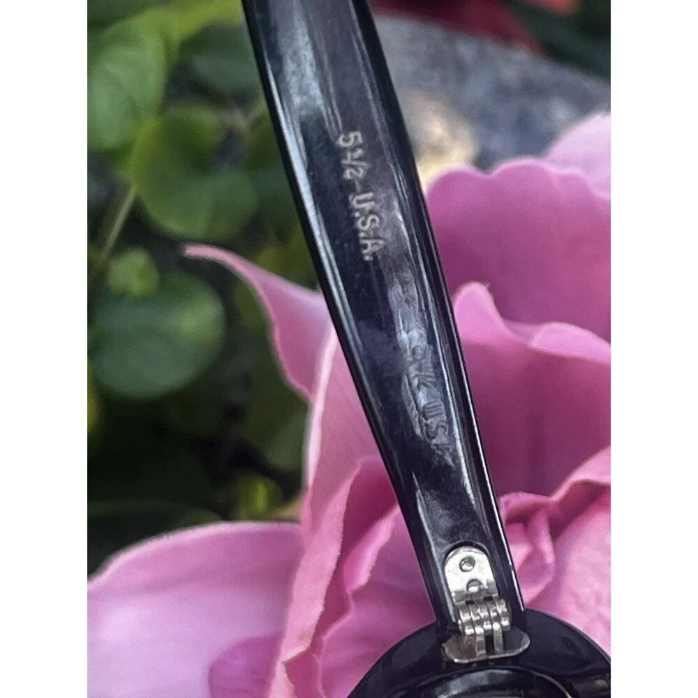 Vintage 1960s Cameo Black Rhinestone Cat Eye Eyeglass Frames USA 46/20 5½